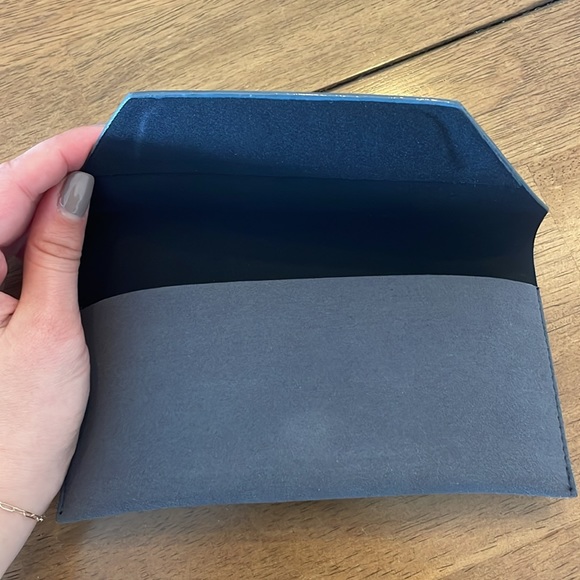 NWOT Jimmy Choo sunglasses case - Picture 2 of 4